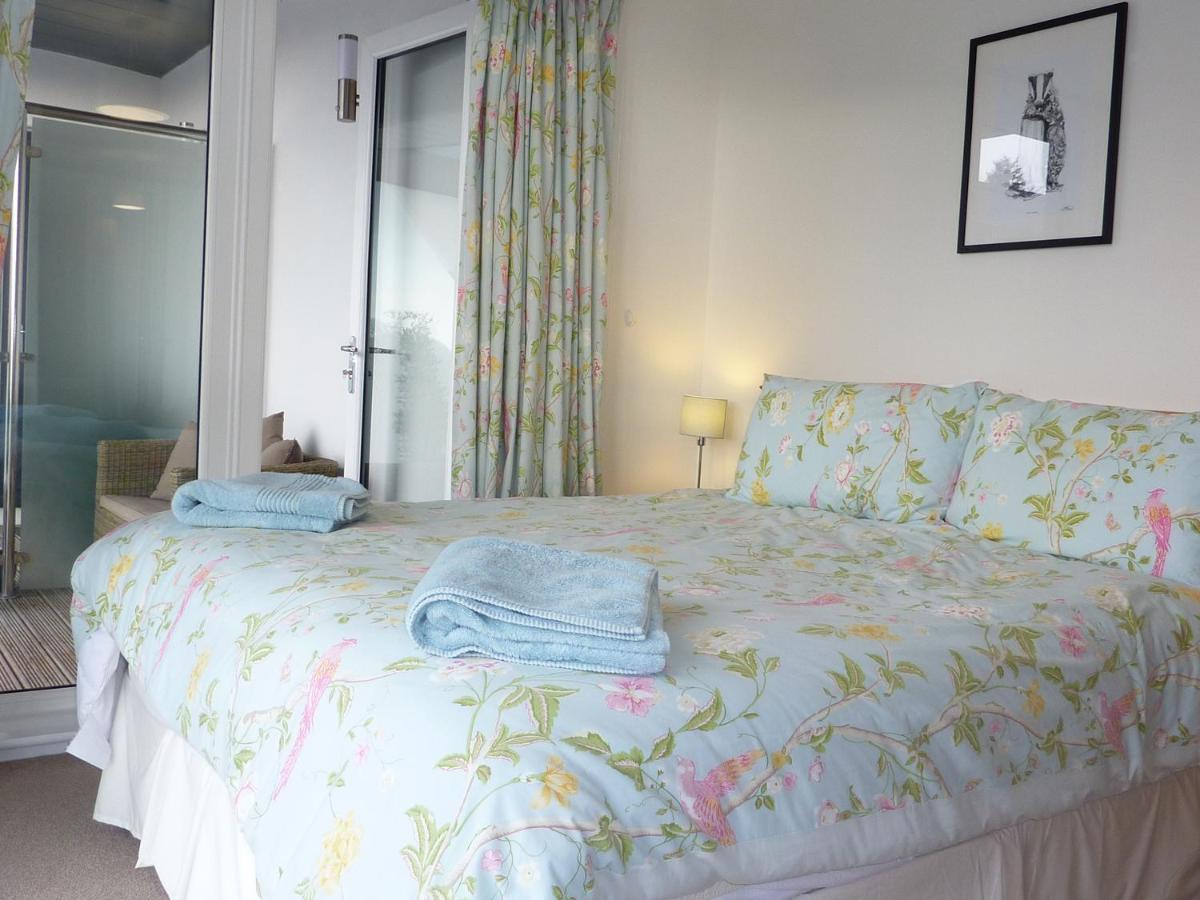 28 Clock Tower Court Appartement Charlestown  Buitenkant foto